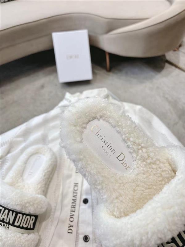 20251128184319329 220